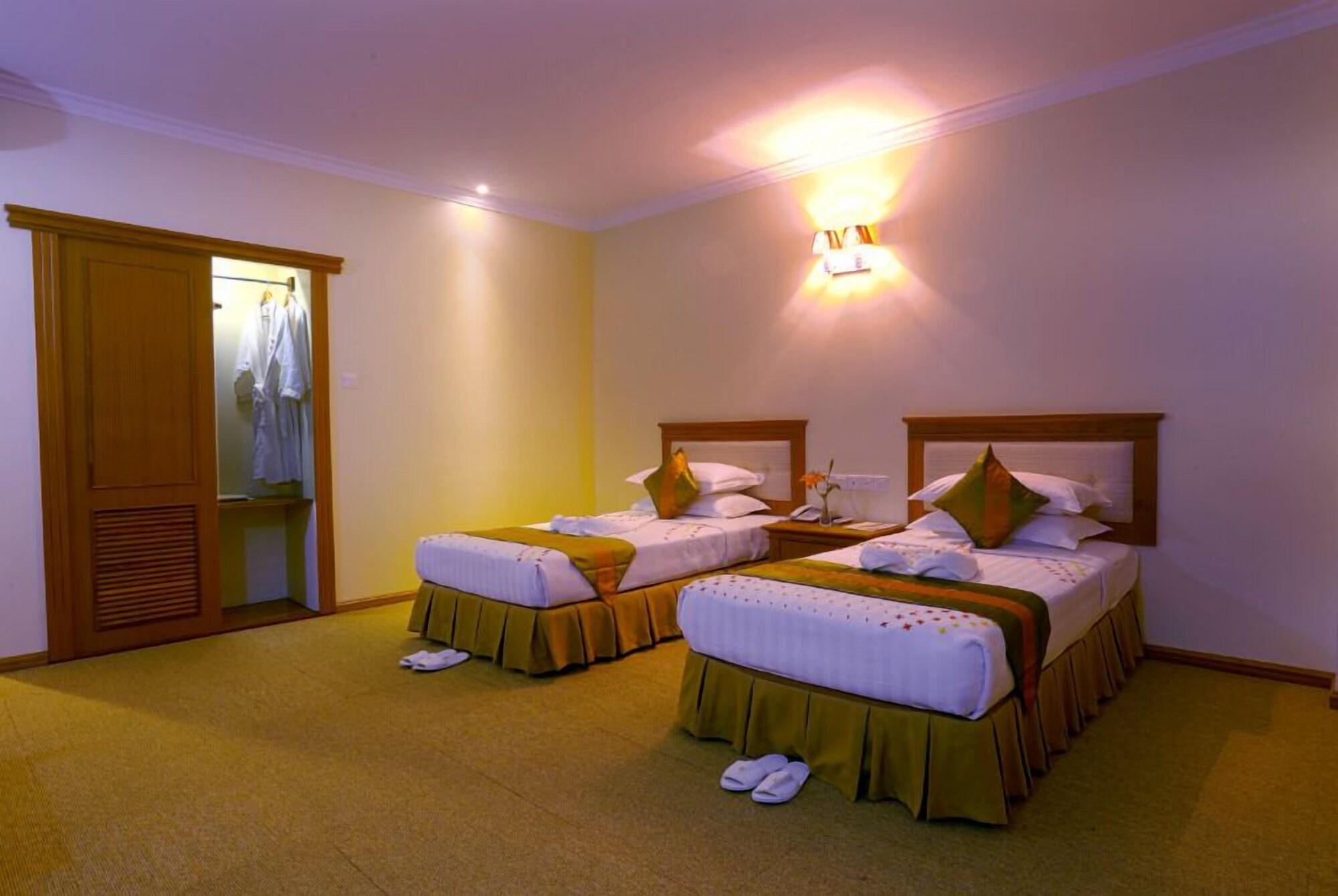 Apex Hotel Naypyidaw Exterior photo