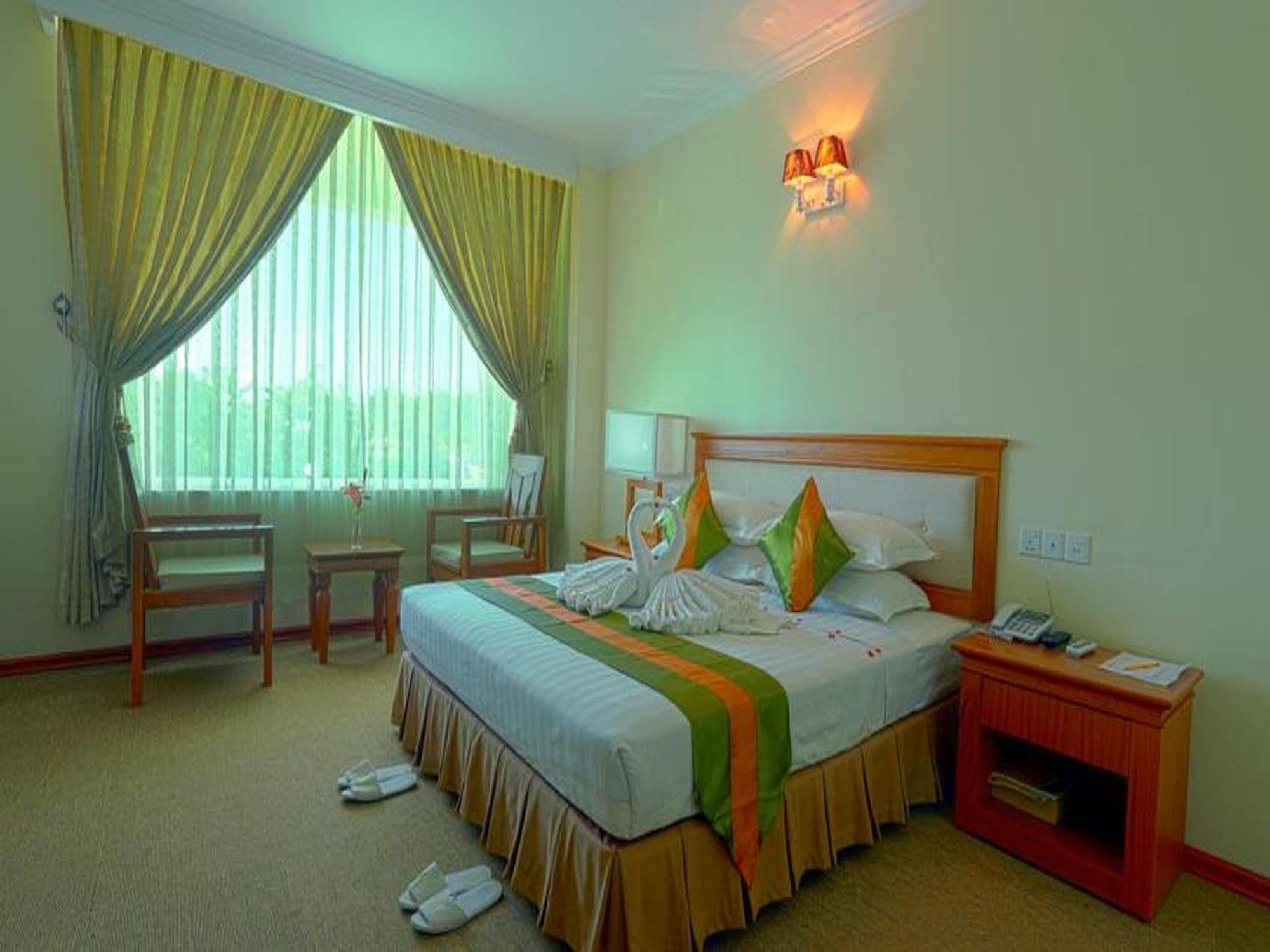 Apex Hotel Naypyidaw Exterior photo